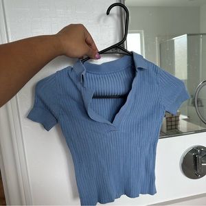 Blue knit crop top